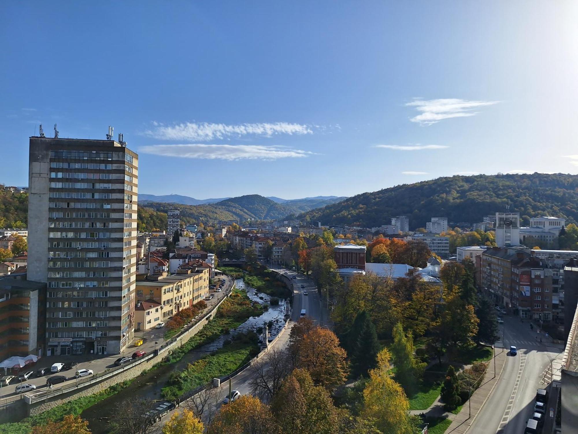 Студио Даневски-Balkan Tower Gabrovo Eksteriør bilde